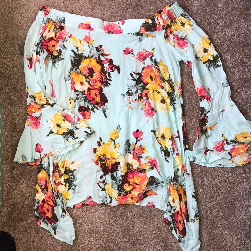 Altar’d State size Small off the shoulder blouse